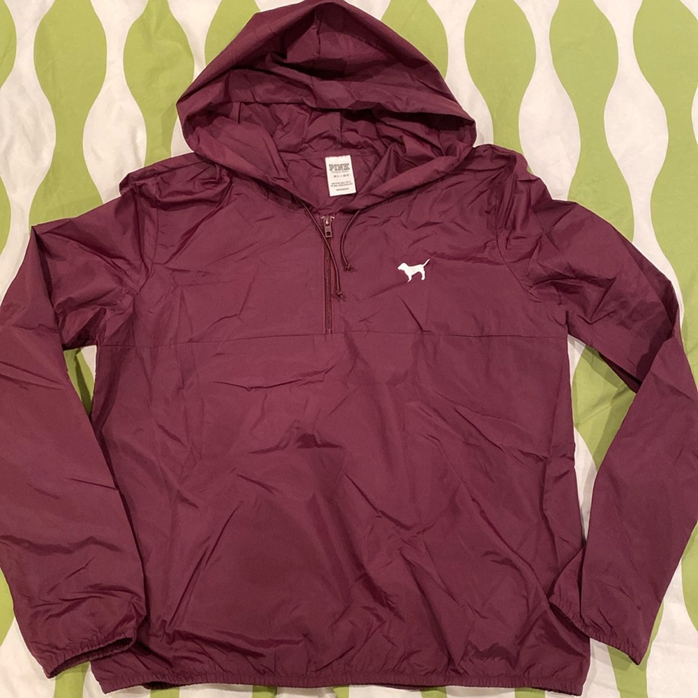 PINK Victoria’s Secret hooded half-zip pullover size M-L in burgundy